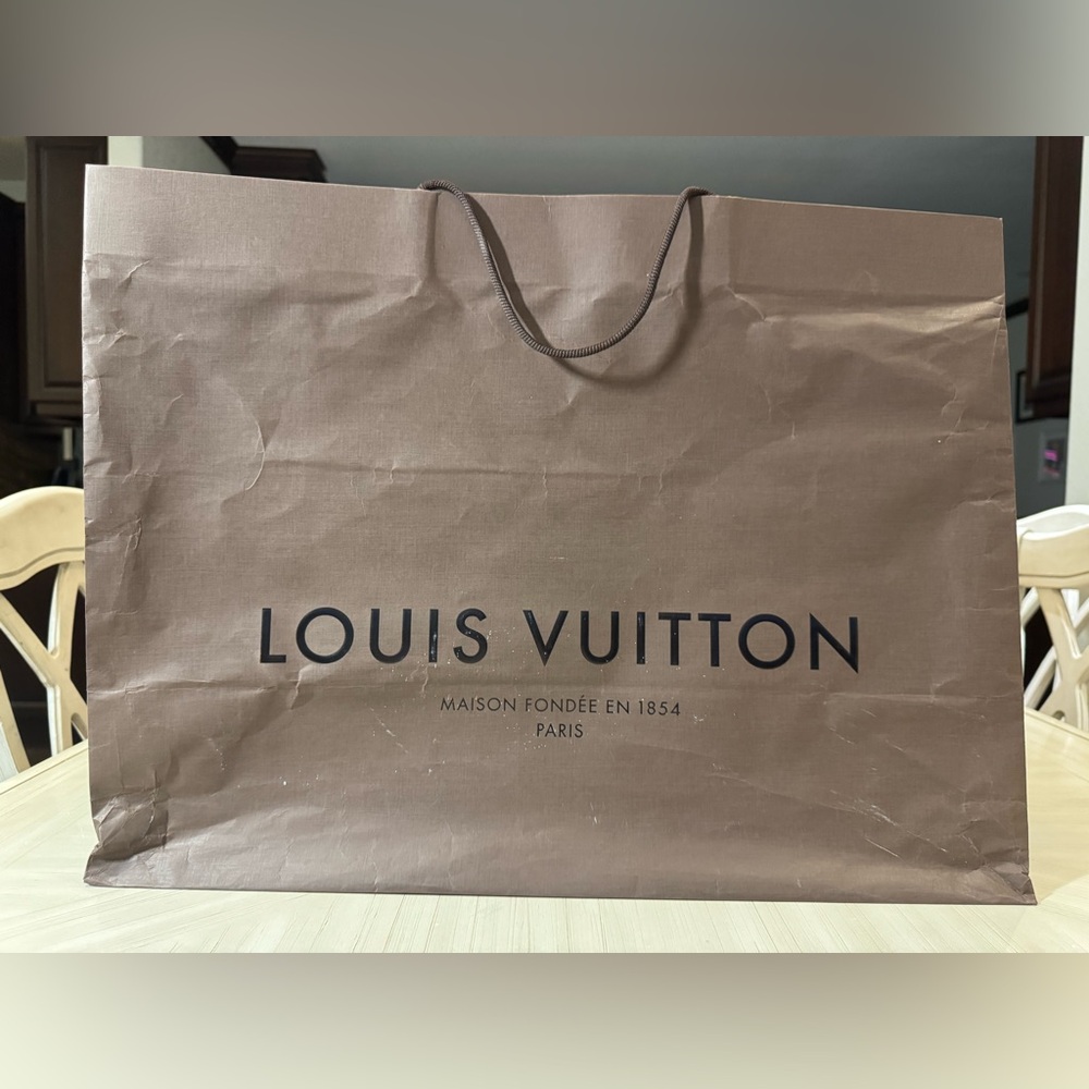 Authentic Louis Vuitton Extra Large Brown Shopping Bag with Rope Handles - Picture 9 of 9